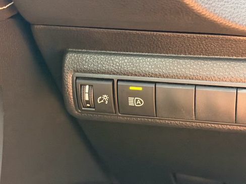 Used 2023 Toyota Corolla SE w/ SE Premium Package FWD image 27