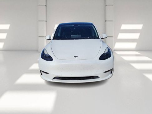 Used 2022 Tesla Model Y Performance image 2