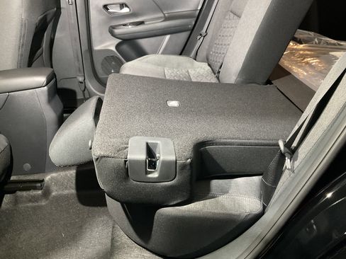 Used 2026 Nissan Kicks SV w/ Cold Weather Package image 33