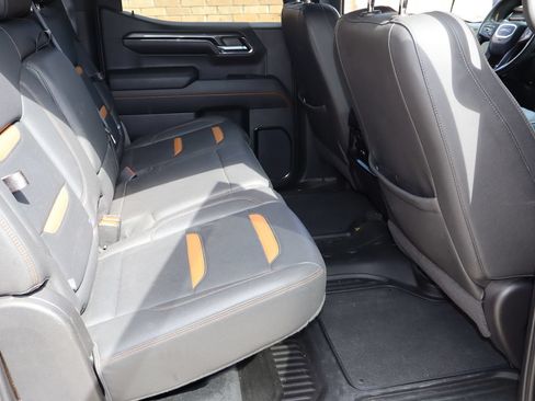 Used 2024 GMC Sierra 1500 AT4 w/ AT4 Premium Package AWD/4WD image 17