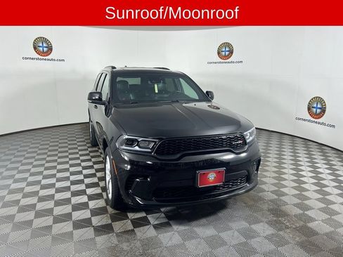 Used 2025 Dodge Durango GT AWD/4WD image 4