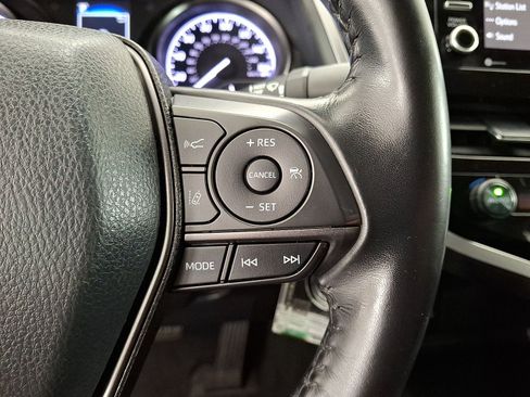Used 2021 Toyota Camry SE FWD image 10