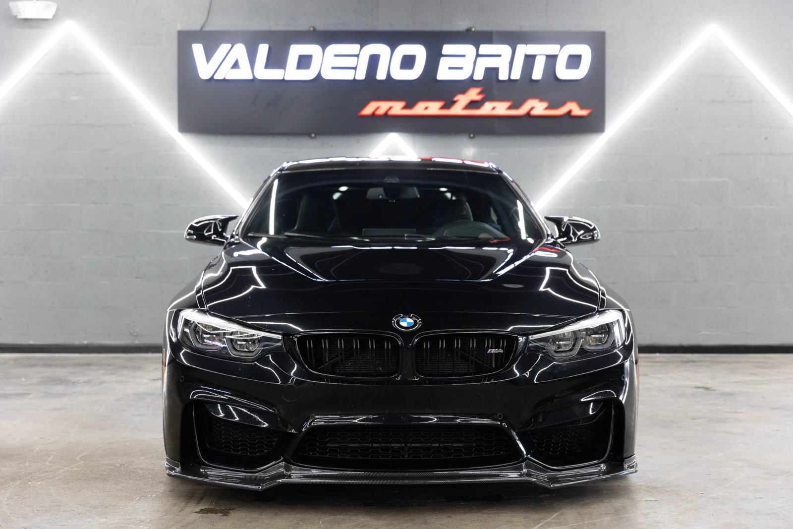 Used 2019 BMW M4 CS w/ Executive Package RWD image 3