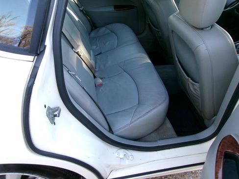 Used 2006 Buick LaCrosse CXL image 7