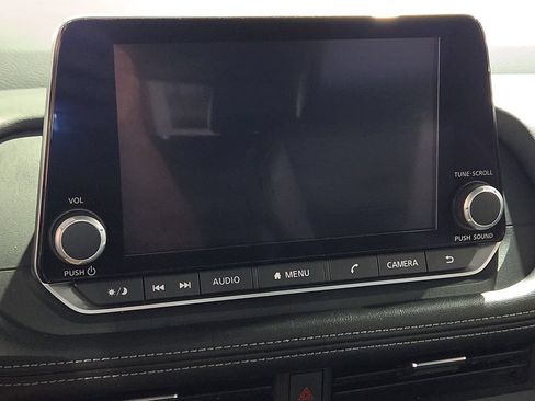 Used 2025 Nissan Rogue SV w/ SV Premium Package AWD/4WD image 23