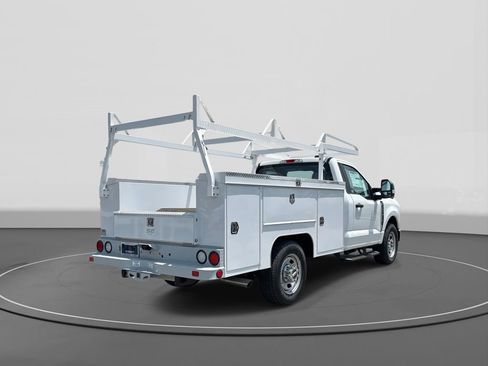 New 2025 Ford F350 XL w/ XL Chrome Package image 5