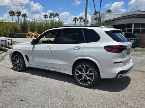 New 2026 BMW X5 sDrive40i w/ M Sport Package RWD image 5