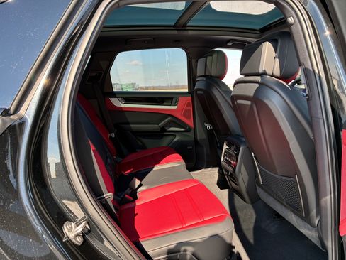 New 2026 Porsche Cayenne AWD/4WD image 22