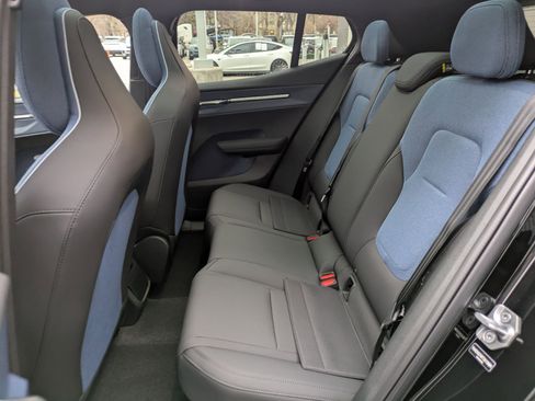 New 2026 Volvo EX30 Plus image 16