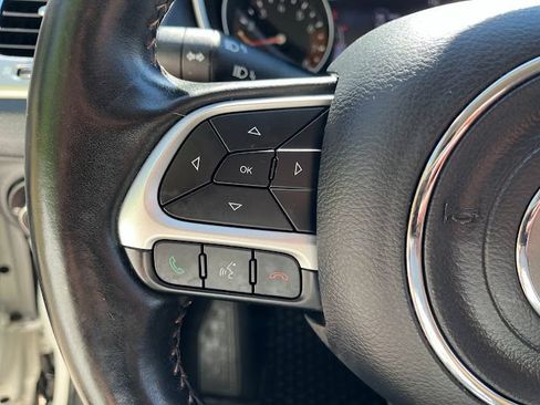 Used 2019 Jeep Compass Latitude w/ Popular Equipment Group AWD/4WD image 15