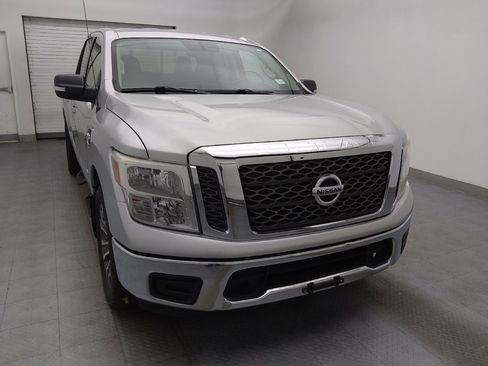 Used 2017 Nissan Titan SV RWD image 14