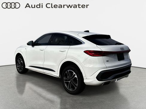 Certified 2025 Audi Q5 Premium w/ Convenience Package AWD/4WD image 2