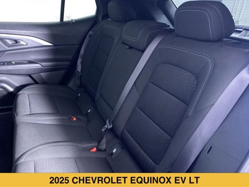 Certified 2025 Chevrolet Equinox EV LT FWD image 24
