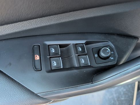Used 2022 Volkswagen Jetta SE FWD image 15