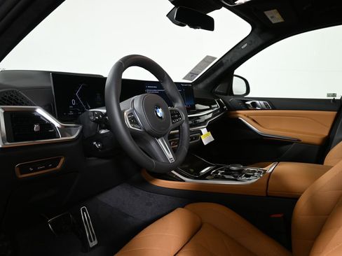 New 2026 BMW X7 xDrive40i w/ M Sport Package AWD/4WD image 15