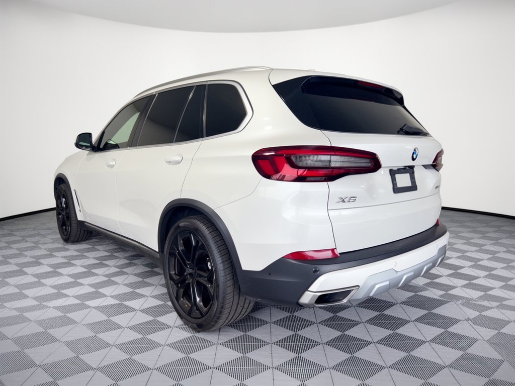 Used 2022 BMW X5 sDrive40i w/ Premium Package RWD image 3