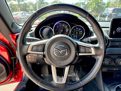 Used 2021 MAZDA MX-5 Miata Club image 47