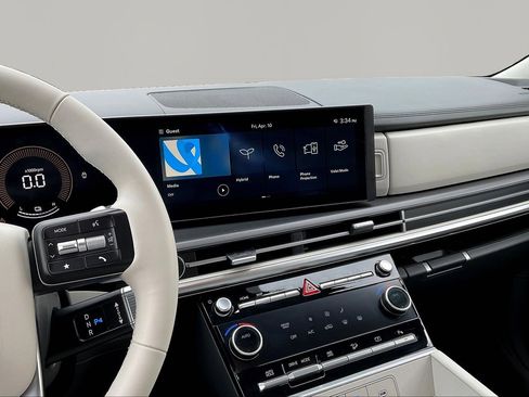 Used 2026 Hyundai Santa Fe SE image 9