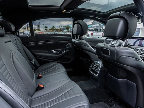 Used 2019 Mercedes-Benz S 560 Sedan image 38