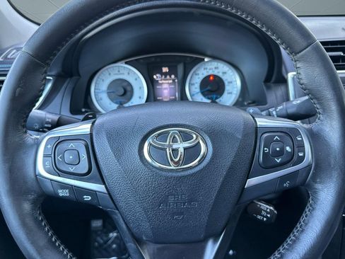 Used 2016 Toyota Camry SE image 17