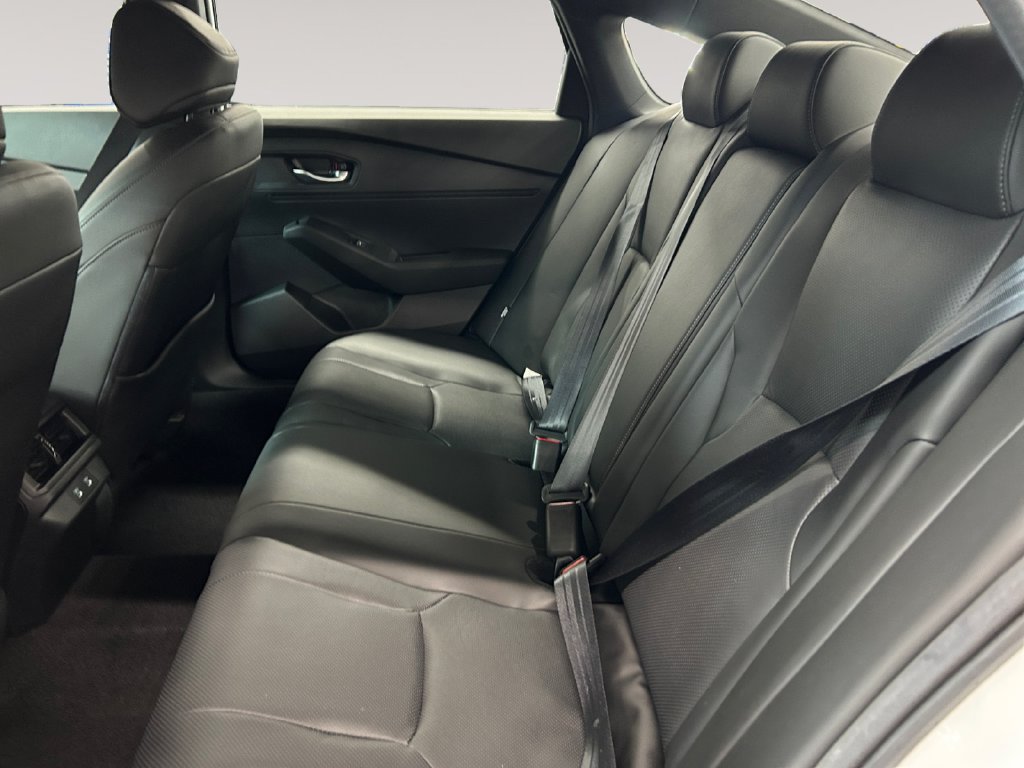 Used 2025 Honda Accord Sport image 13