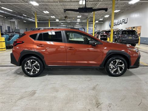 Certified 2025 Subaru Crosstrek 2.0i Premium image 9