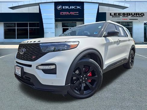 Used 2023 Ford Explorer ST w/ Equipment Group 401A image 3