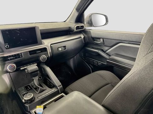 Certified 2025 Toyota 4Runner SR5 AWD/4WD image 23