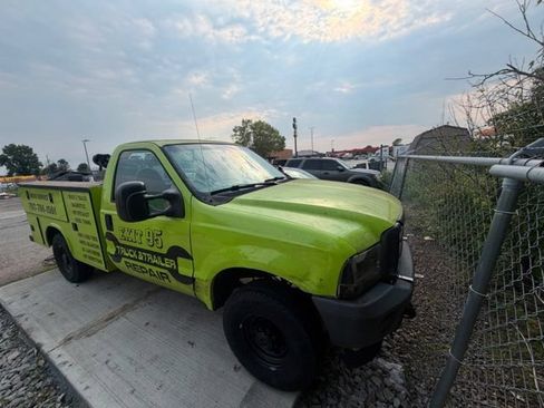 Used 2004 Ford F250 XL AWD/4WD image 1