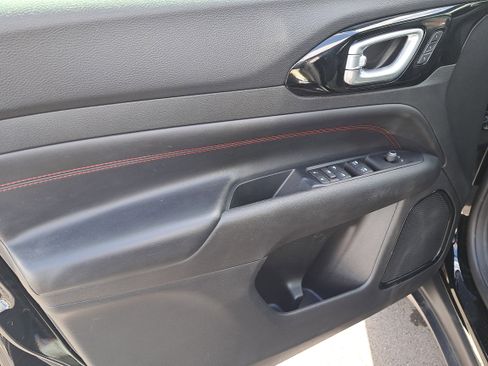 Used 2022 Jeep Compass Trailhawk w/ Trailhawk Elite Group image 15