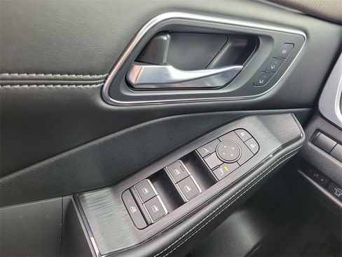 Certified 2023 Nissan Rogue Platinum w/ Platinum Premium Package image 15