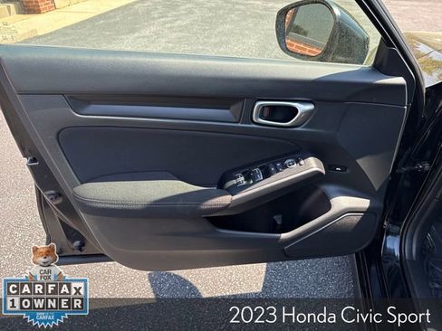 Used 2023 Honda Civic Sport image 12