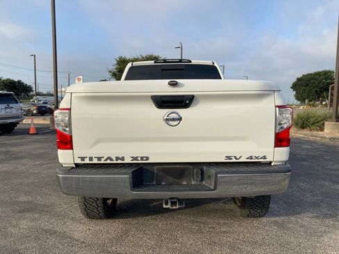 Used 2017 Nissan Titan SV AWD/4WD image 6