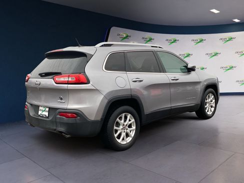 Used 2014 Jeep Cherokee Latitude w/ Comfort/Convenience Group image 3