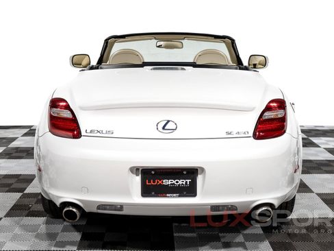 Used 2010 Lexus SC 430 Convertible image 13