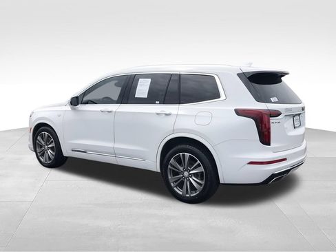 Used 2021 Cadillac XT6 Premium Luxury FWD image 6