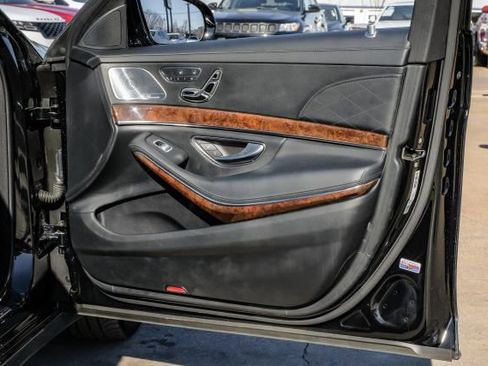 Used 2019 Mercedes-Benz S 560 4MATIC Sedan image 53