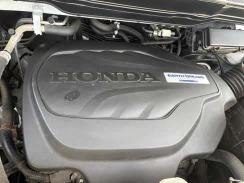 Certified 2018 Honda Ridgeline RTL-T image 33