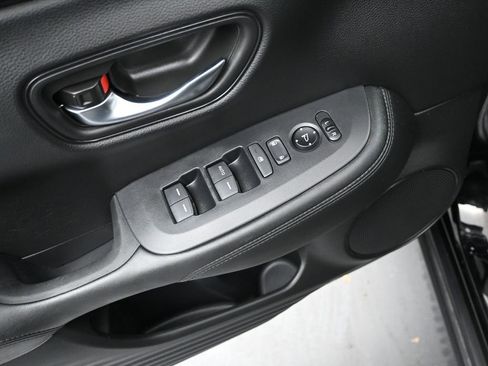 Certified 2024 Honda HR-V LX image 23