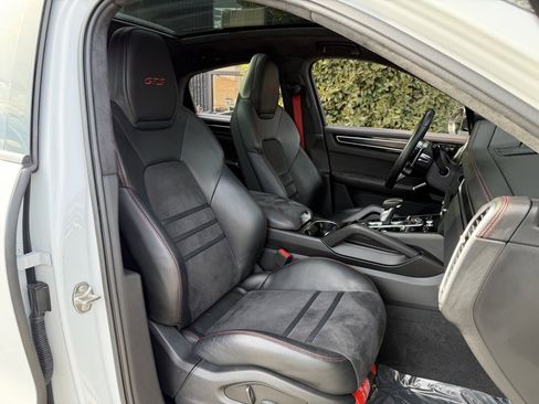 Used 2023 Porsche Cayenne GTS image 35