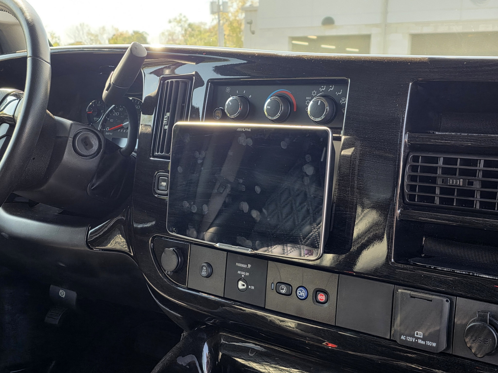 Used 2023 Chevrolet Express 2500 RWD image 47