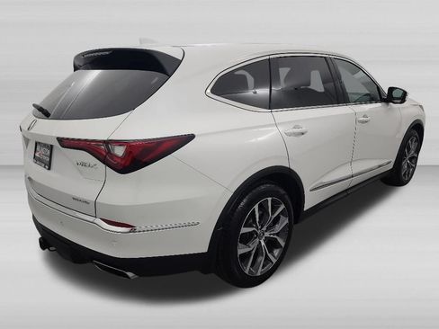 Used 2023 Acura MDX SH-AWD w/ Technology Package image 4