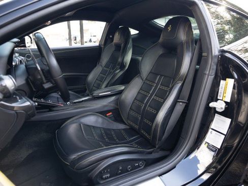Used 2015 Ferrari F12 Berlinetta RWD image 35
