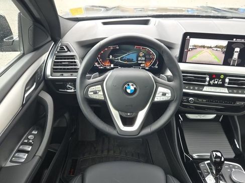 Used 2024 BMW X4 xDrive30i w/ Premium Package image 2
