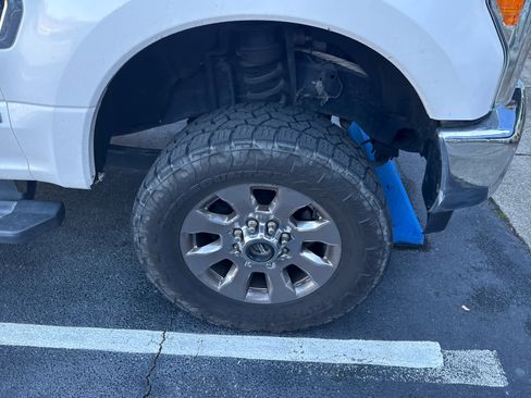 Used 2018 Ford F250 Lariat w/ Lariat Ultimate Package image 15