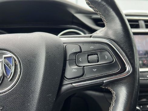 Used 2023 Buick Encore GX Select FWD image 12