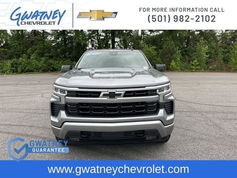 Used 2024 Chevrolet Silverado 1500 RST w/ Z71 Off-Road Package AWD/4WD image 2