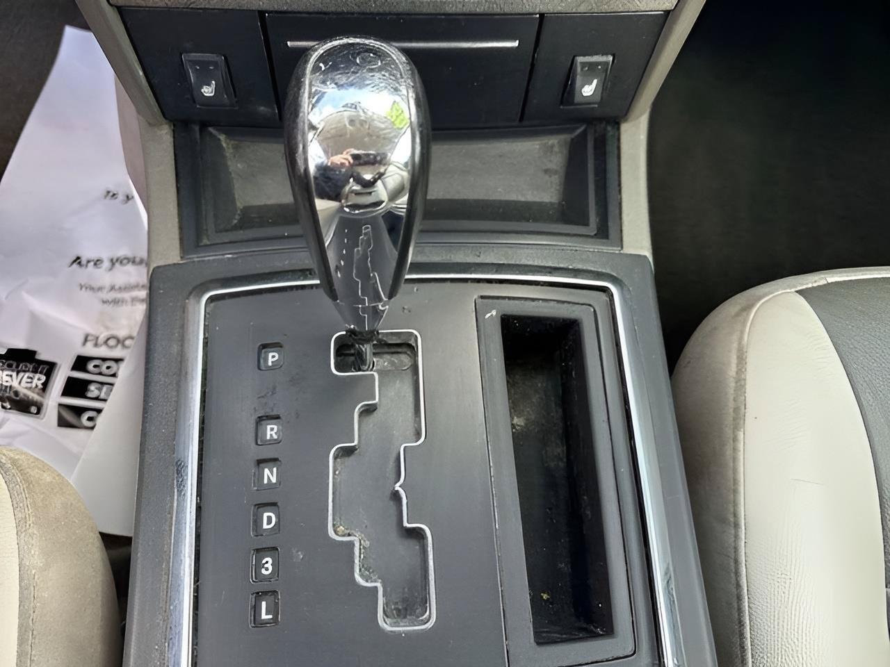 Used 2008 Chrysler 300 Touring RWD image 25