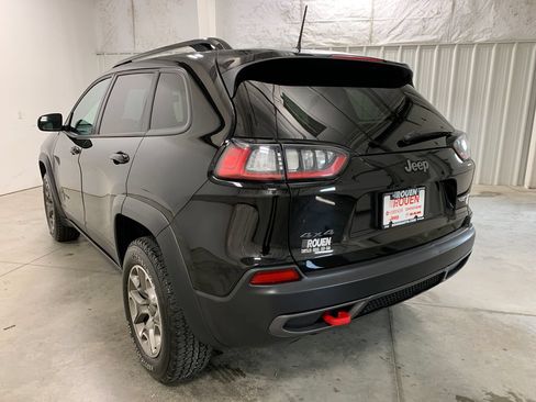 Used 2022 Jeep Cherokee Trailhawk w/ Technology Group B AWD/4WD image 24