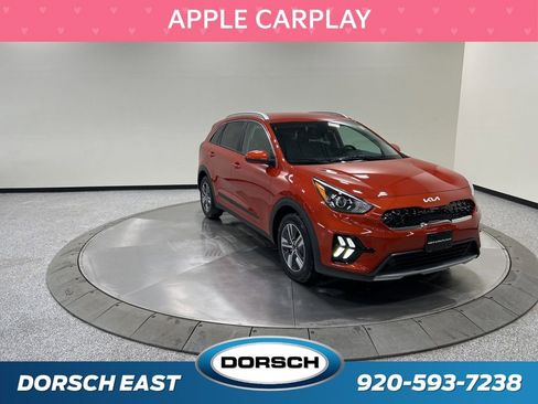 Used 2022 Kia Niro LXS image 4